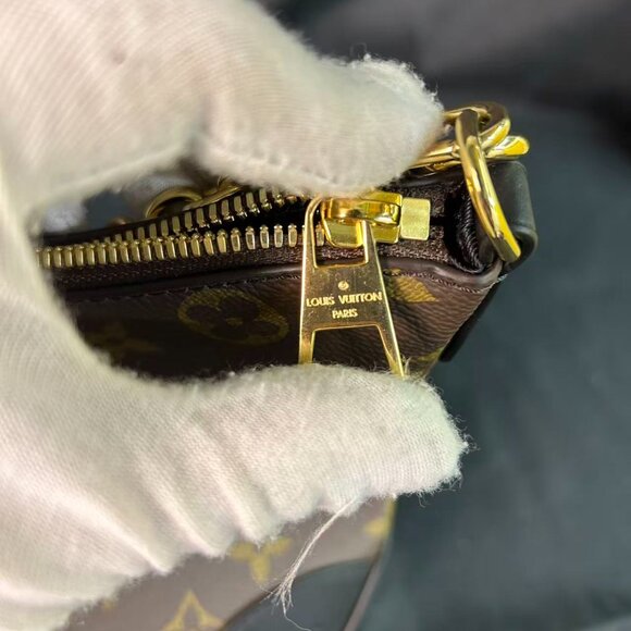 Louis Vuitton Boulogne Monogram Canvas Shoulder Bag — Black Trim, Like New - Picture 10 of 16